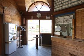 地震以前の立野駅舎内